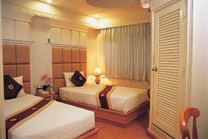 The best budget hotel <a href="/SamsLodge19/">Sam's Lodge</a>  visit samslodge.com and #booknow
.
.
#budgethotel #wheretostay #bangkok #thailand #vacation #tripbangkok