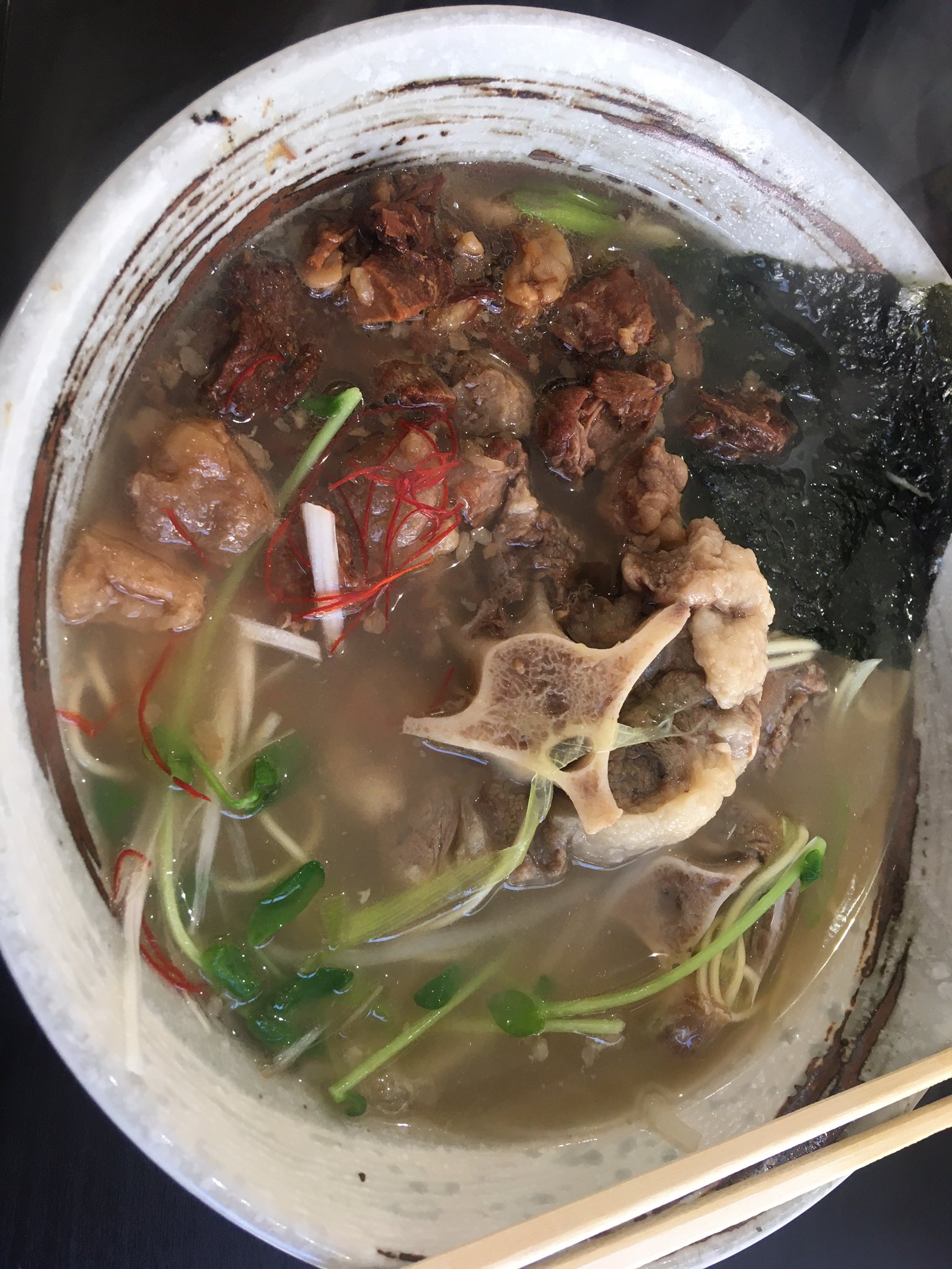 تويتر 焼肉食べ放題 六甲道牧場 على تويتر これが 六甲道牧場噂のラーメン スペシャルラーメンなのだぁ このボリュームで なんと1 000円 税込 灘区友田町3 23 2階 六甲道牧場 T Co Xtoh7getse