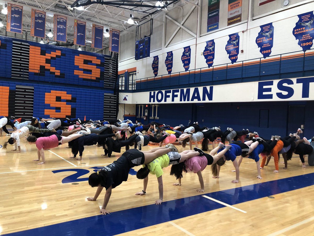HoffmanGlax's tweet photo. Such a great experience for our girls tonight. Big thanks to our guy Blake from @IAmBattleTested for coming out and sharing his message, stories, and putting our girls through some powerful team building challenges #Family #TTP #3Cs 🧡🥍💙 https://t.co/bjVDNqGbdY
