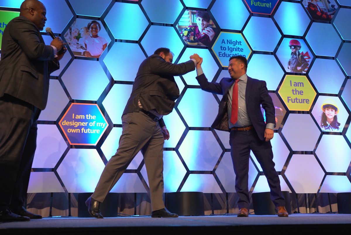 CCSFoundation's tweet photo. Our annual Invest in Success Gala was full of great entertainment, inspiration, excitement and generosity!
We’re so thankful for everyone that came and supported the students in @CCSDK12.
#CCSDFoundation #CCSDFutureForward #CCSDK12 https://t.co/rMF0gaZvL9