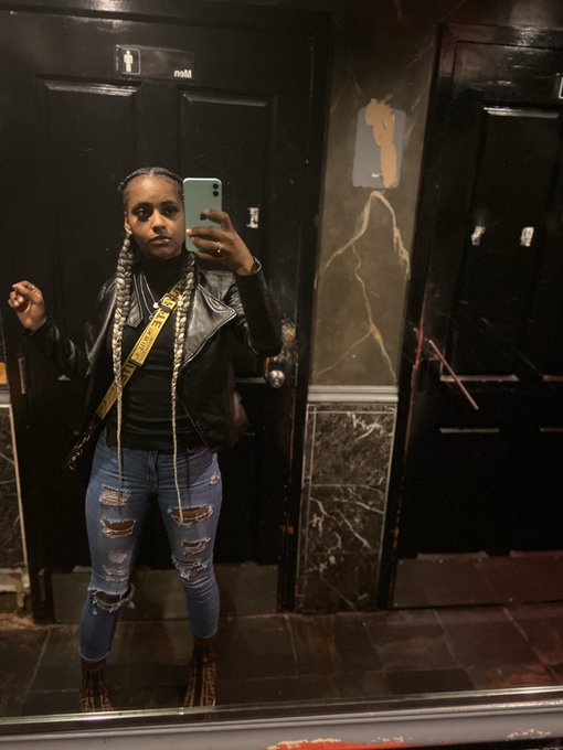 Watch BAE.'s leaked NSFW photo on TwXstars