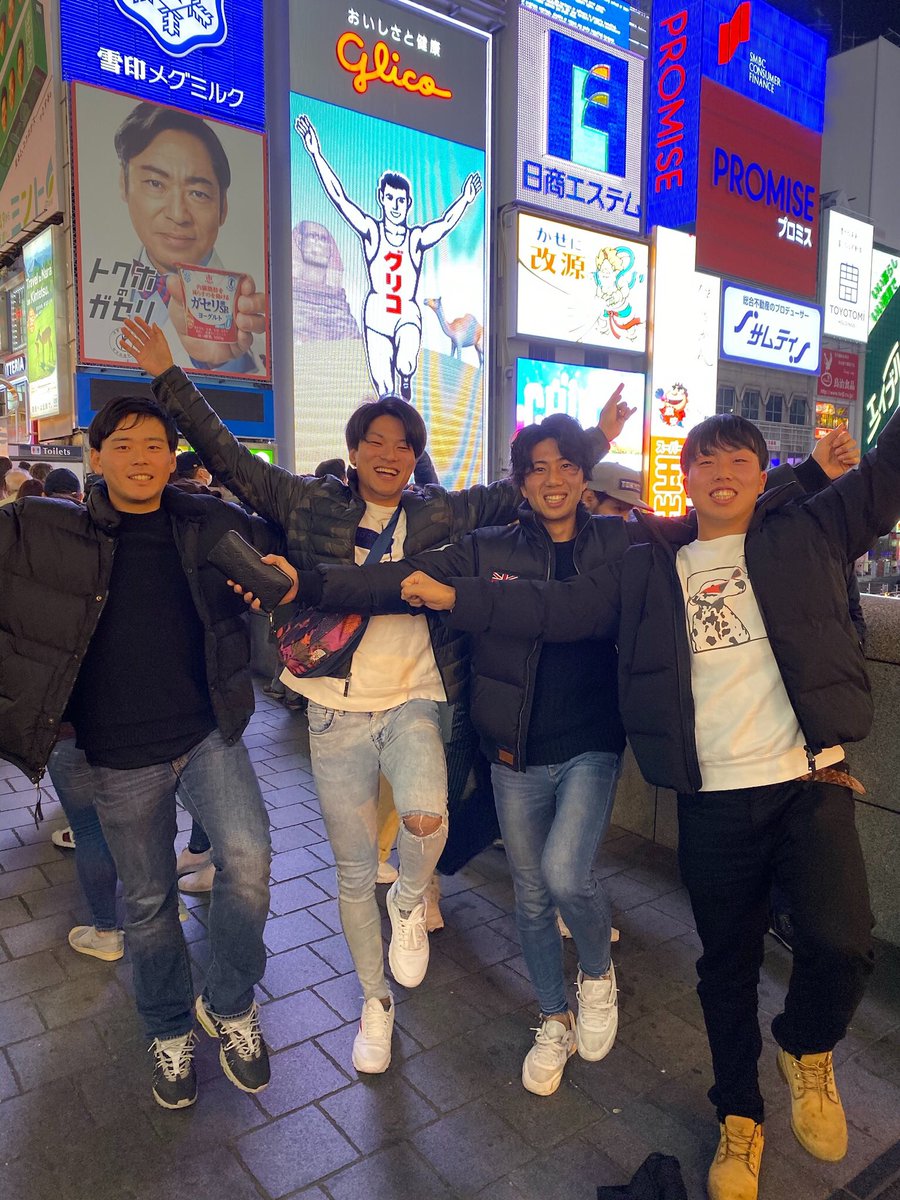 junkoh30_enter's tweet photo. 群馬大学医学部に合格された皆さん、おめでとうございます🎉🎉
準硬式野球部は、部員、マネージャー共に大募集中です！！
また自分たちは、野球以外にゴルフ、スノボ、旅行、麻雀、ラーメン巡りなど様々な趣味にも打ち込めています！
是非野球部に入って楽しい学生生活にしましょう💪 https://t.co/DI5bUgu79r