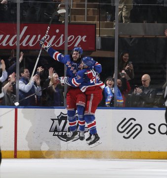 WATCH: Senators' Mika Zibanejad scores 3 goals in under 3 minutes 