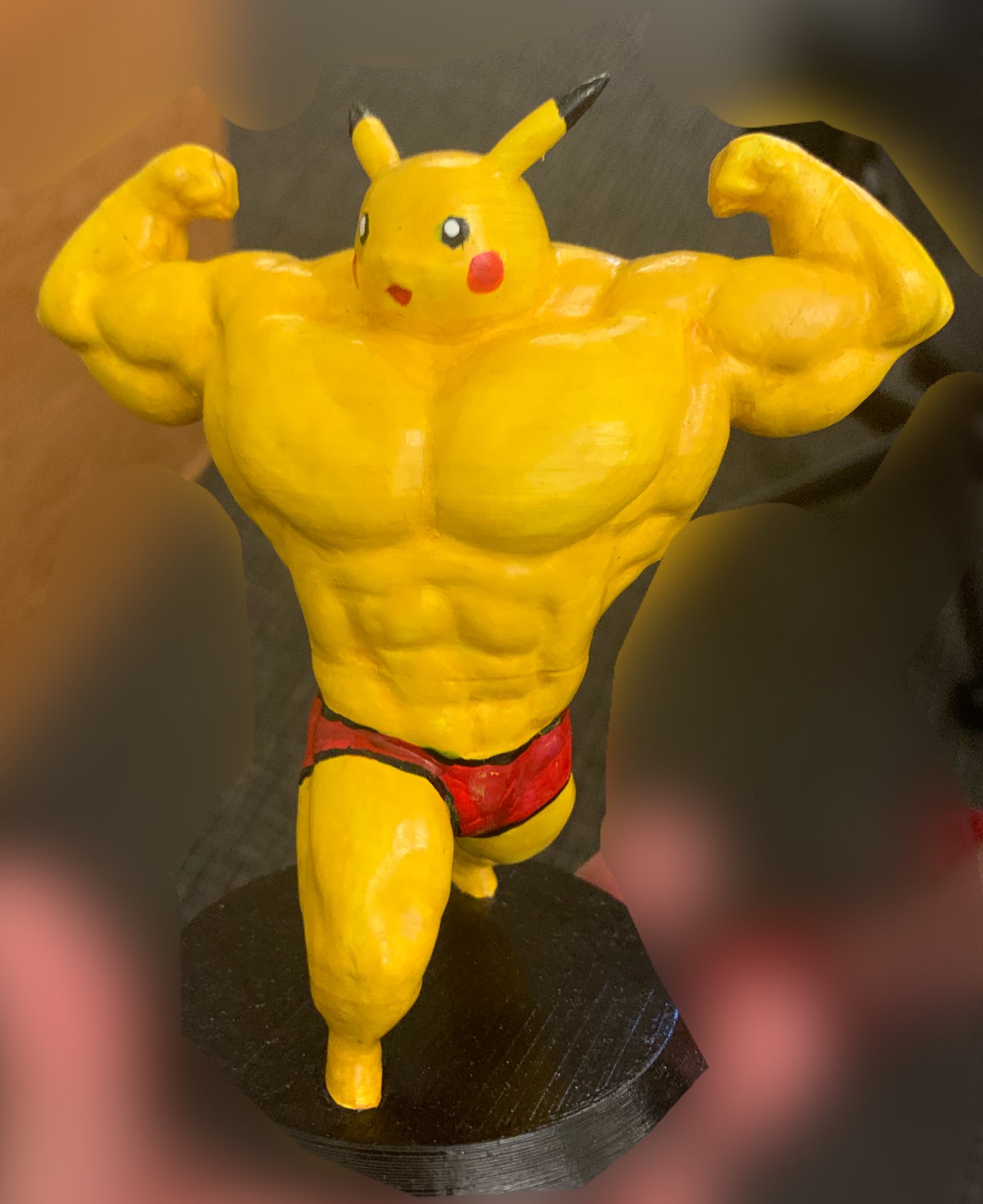 ট ইট র ガチコ ﾌﾙﾁﾝ済 これツイートしたっけ 会社イチのマッチョ社員のデスクにある特注ピカチュウ 3dプリンターを駆使したプロによる犯行wwwwww 本人もほぼこのまんまな見た目だしこんなん笑うわ