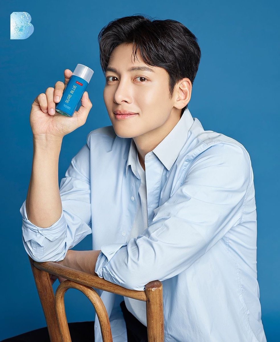 чжи чан ук. чжи чан ук в синей рубашке. чан ук 2024. чжи чан ук. чан ук 2024.