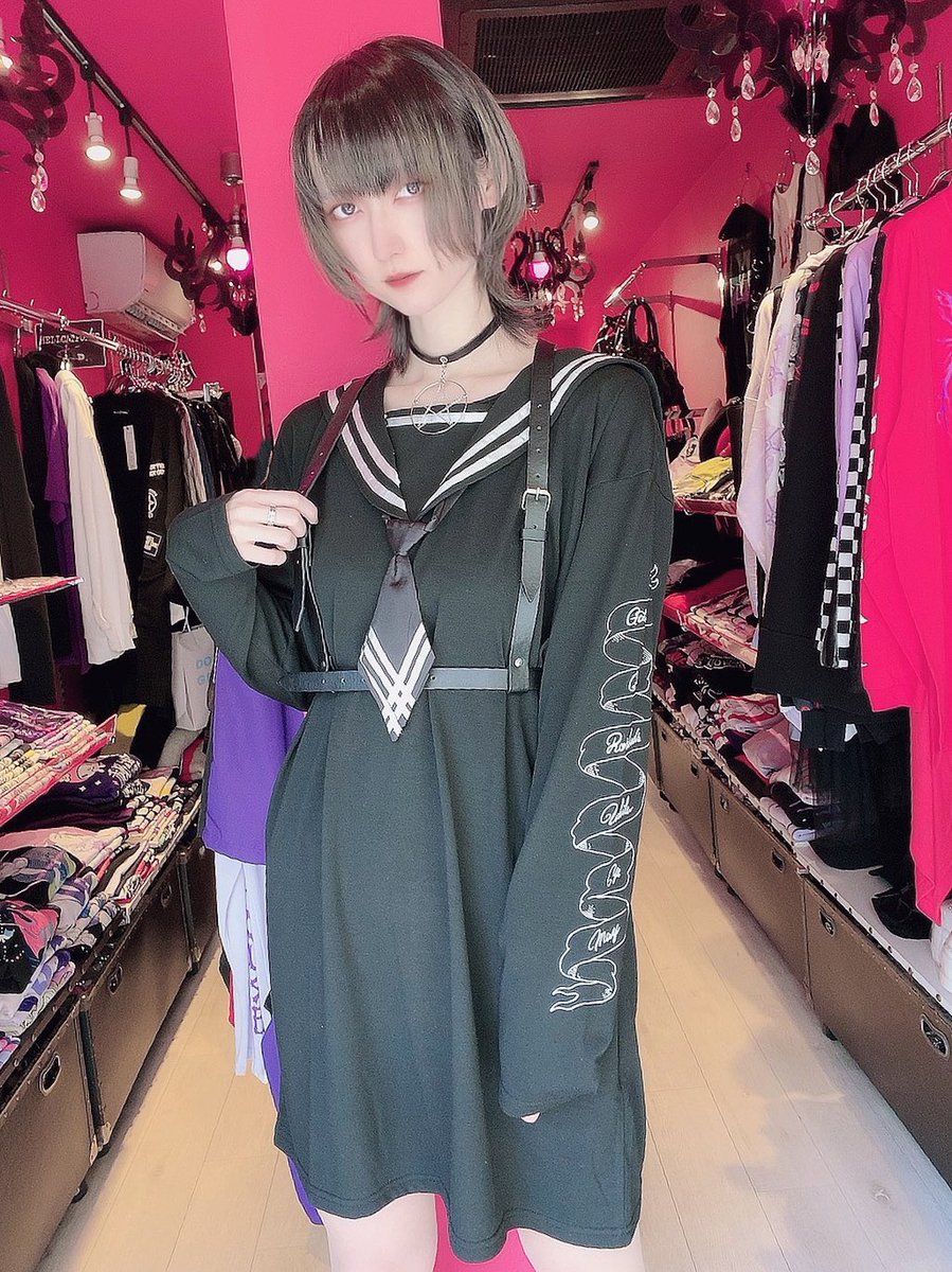 前回即完売した《天使の羽付きハーネスベルト》BLACKが再入荷しました