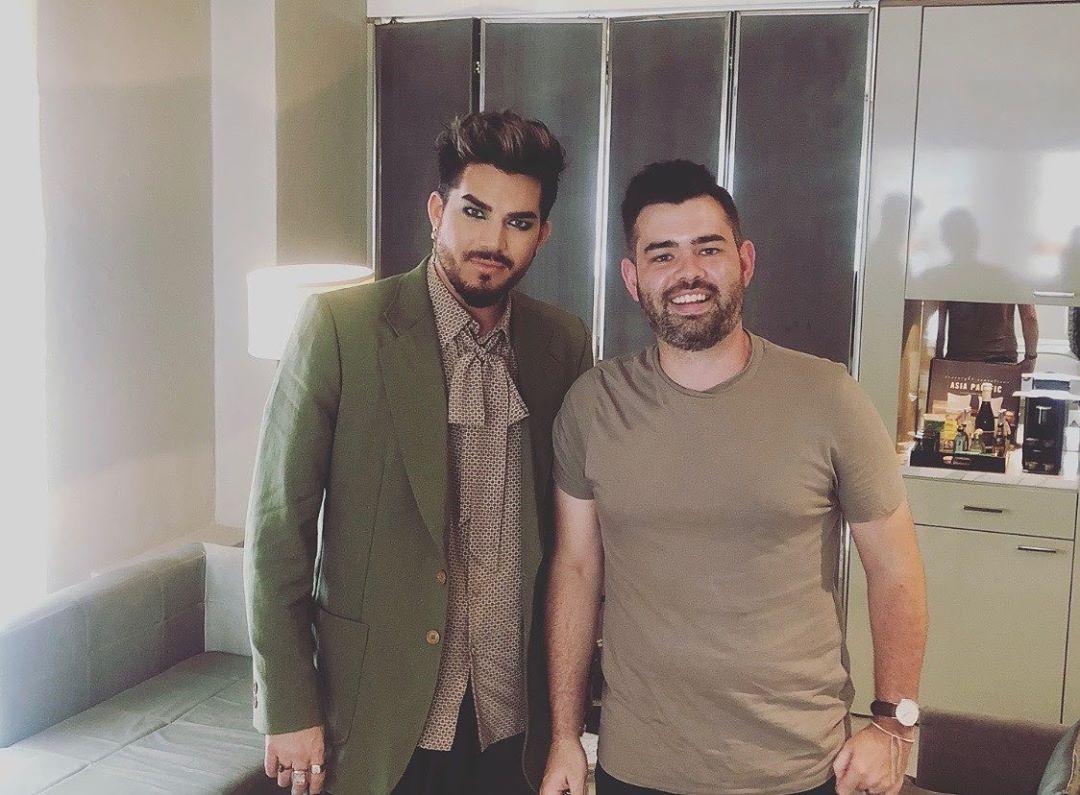 ❇️ Neil Griffiths:  #adamlambert told me he wore green specifically for #thegreenroom podcast and I have never done that before. I’m a fraud. Check out the new episode (through my bio)! 💚
instagram.com/p/B9X3qAhAMFQ/