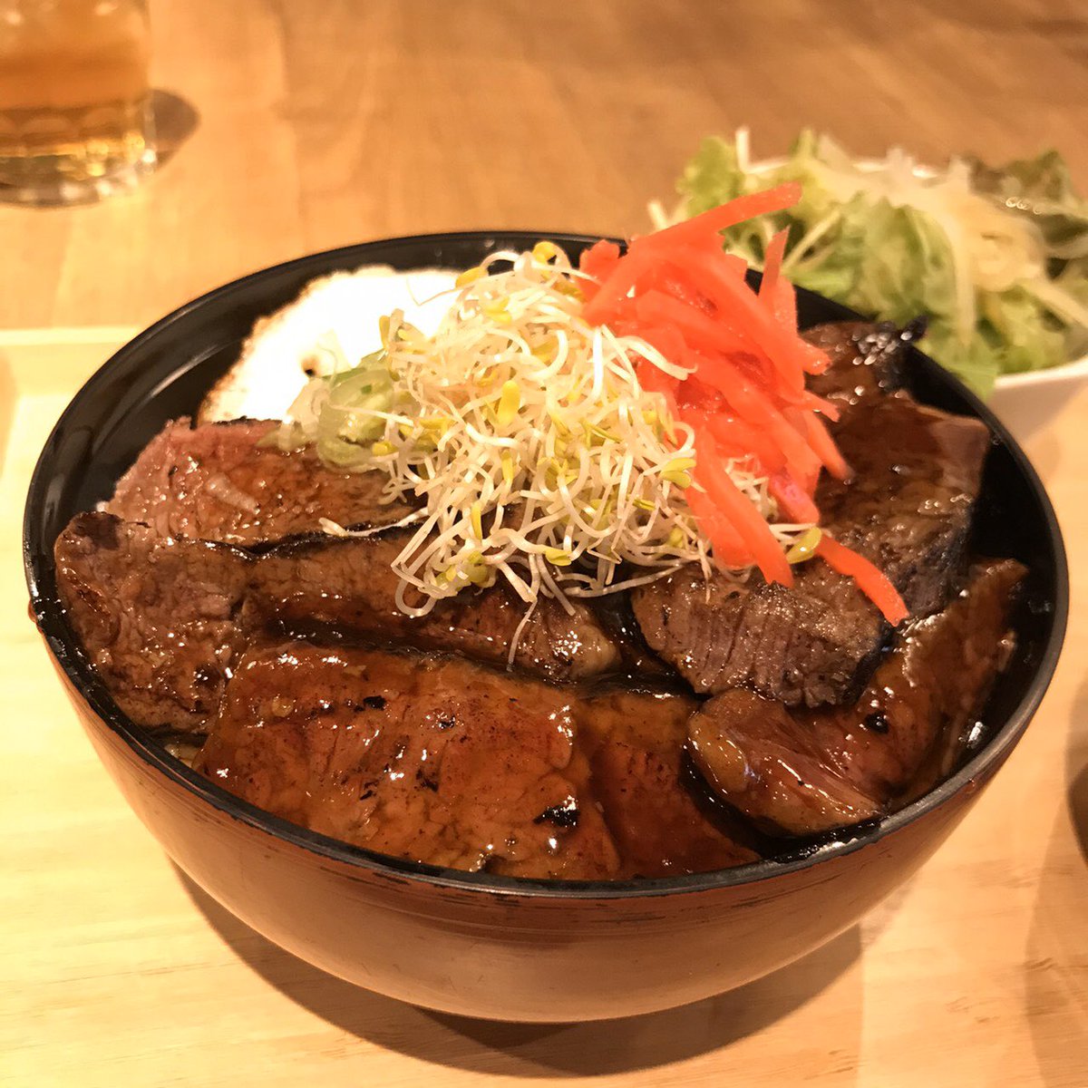 E S Cafe A Twitter 今日のオススメ 石垣牛赤身ステーキ丼 多摩センター ランチ 美味い いつも違うメニューが楽しめる 沖縄料理の日 肉料理