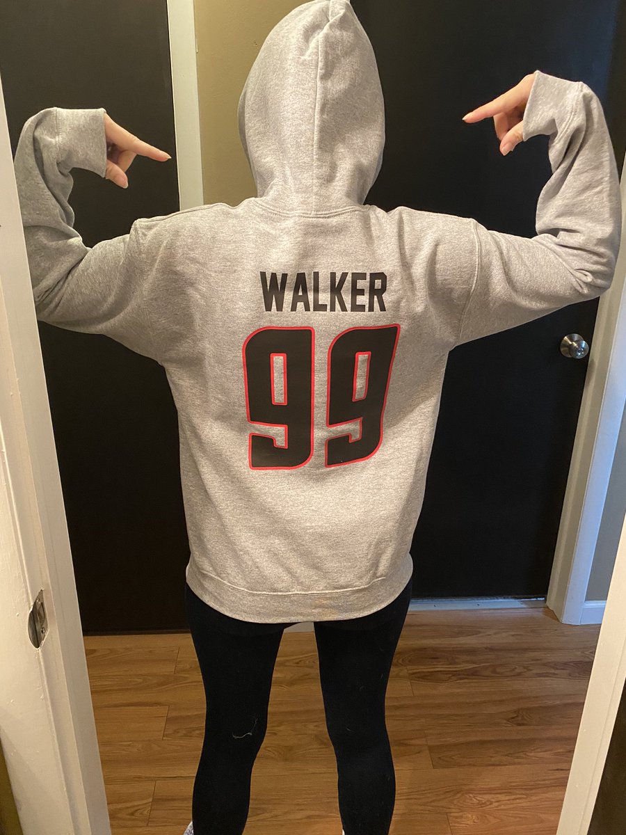 GuardiansMan's tweet photo. @_BigCinco hoodies finally came in! The wife loves hers too! #OnDuty 👏🏻🤘🏼 https://t.co/3o7d5nlHgl