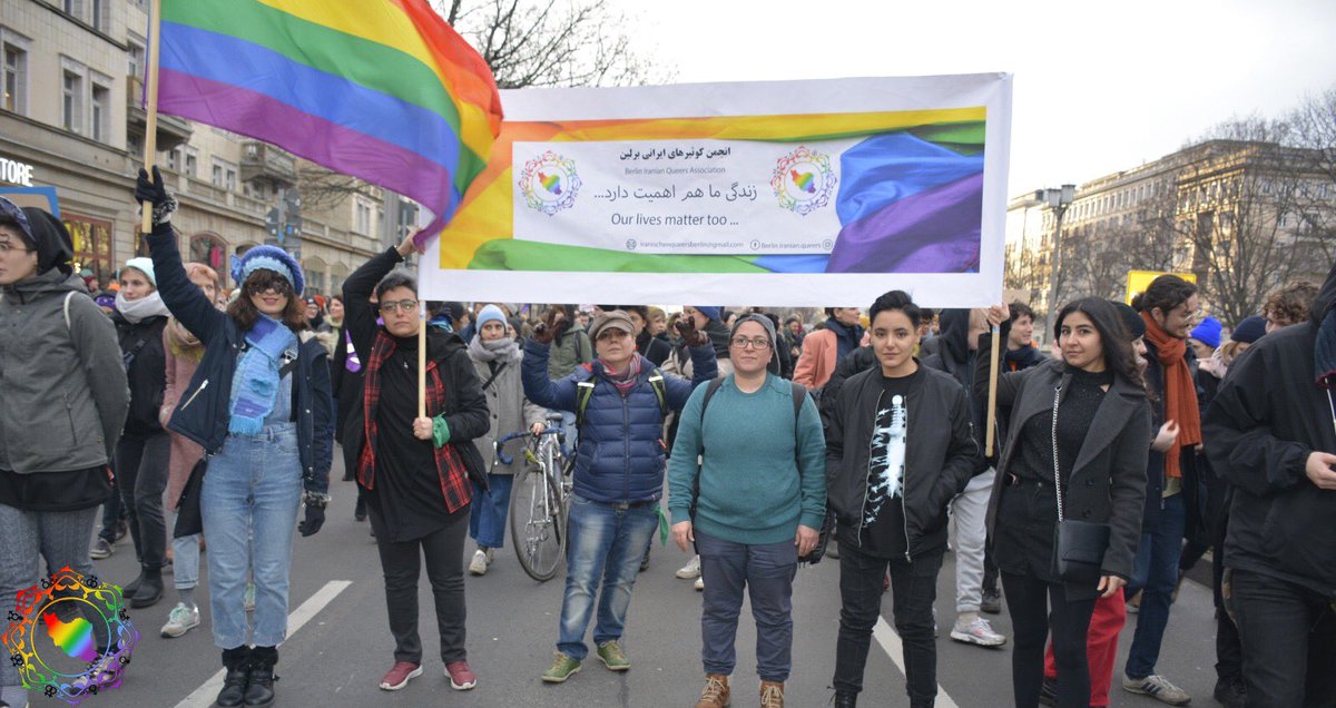 BerlinQueers's tweet photo. در تاریخ ۸ مارس ۲۰۲۰ ما به عنوان #انجمن_کوییرهای_ایرانی_برلین در تظاهرات این روز که برگزار کننده‌اش جمعیت فمنیست‌های بین المللی برلین بود، شرکت کردیم.برای ما این تجربه بسار مهم و ارزنده بود. در ادامه اعضای انجمن با جمله‌ای احساس خود را بیان کرده‌اند.
👇🏽

#کوییرایران #lgbtq🌈 https://t.co/kboJrNazg5