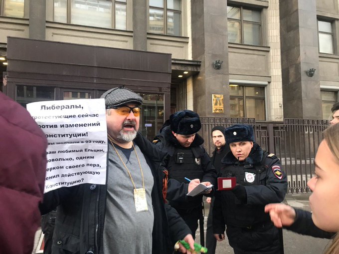 ES_1Tr4WoAEILIq?format=jpg&name=small