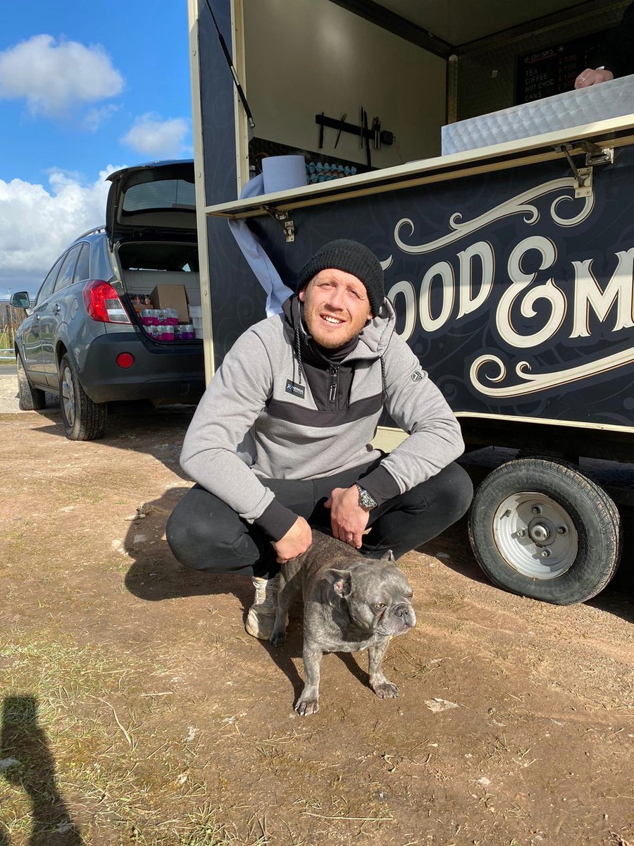 RegattaWorkwear's tweet image. Last week we interviewed @WarringtonRLFC  legend @bennie_westwood  to find out how his new venture Super Bennies Food Emporium is getting on.
Read the full interview here including his Wire predictions ➡️ here bit.ly/Bennie-Westwood #rugbyleague #tacticalthreads