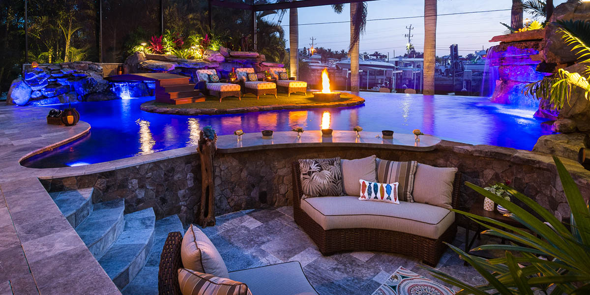 LagoonsDesign's tweet photo. Fire is the most tangible of all visible mysteries. #firefeaturefriday 

#lucaslagoons #insanepools #fire #firepit #outdoorliving https://t.co/yAfAfpsjBK