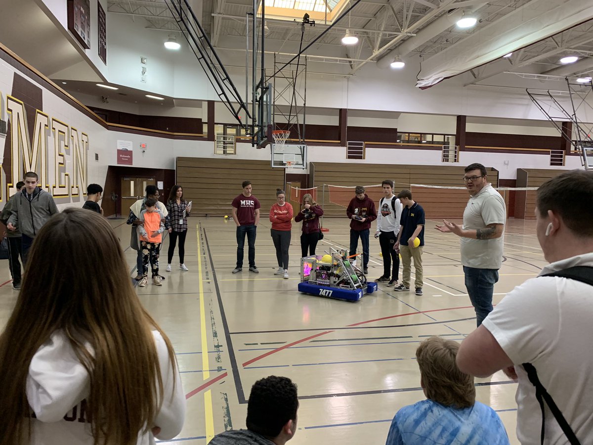 cavemensports's tweet photo. Champions Together had special guests this morning. The Robotics team came and showed off for them. @MHSSection @SCMSchools @SCM_Supt @ChampsTogether @SOIndiana @CMishawaka https://t.co/dsmgDq0Csp