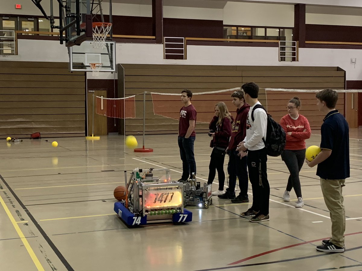 cavemensports's tweet photo. Champions Together had special guests this morning. The Robotics team came and showed off for them. @MHSSection @SCMSchools @SCM_Supt @ChampsTogether @SOIndiana @CMishawaka https://t.co/dsmgDq0Csp