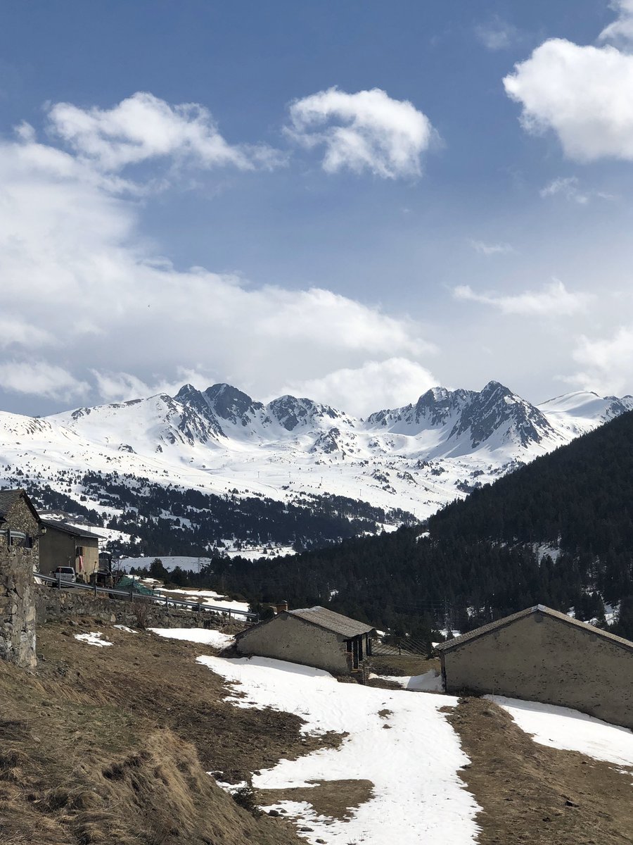nickleach1's tweet photo. Andorra #closed for the rest of the season at a moments notice. Met a hotel worker who has no idea if she will be paid tomorrow and how she will get home to Argentina.  Both health and economic impacts are real and immense. #COVID https://t.co/s7Jptk2GM7