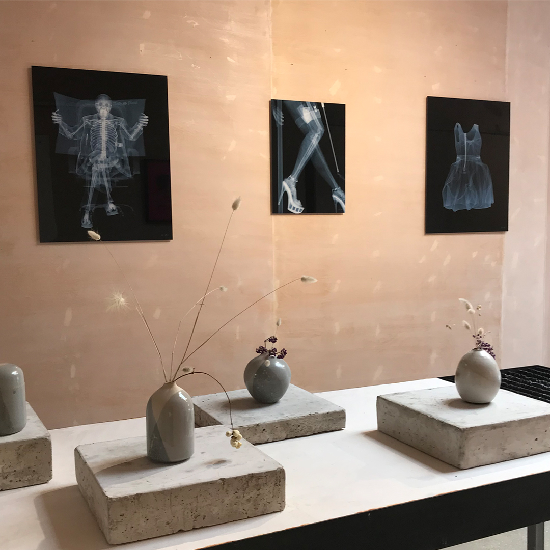 GalleryProcess's tweet photo. Nick Veasey &amp; Zoë Scutts currently on display as part of our NEW Spring Show!⁣⁣
⁣⁣
#Lenham #Kent #ThingsToDoInKent #SouthEast #VisitKent https://t.co/0Neoxp9hO0
