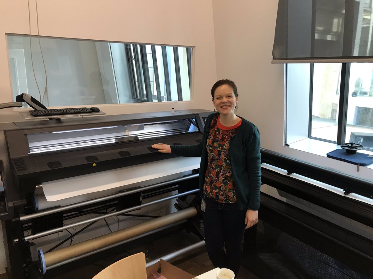 Et qui je croise aujourd’hui à @LafAnticipation ? Manon, qui m’informe y être recrutée comme documentaliste chargée des éditions. De l’utilité des stages et mémoires <a href="/EcoleduLouvre/">Ecole du Louvre</a> pour l’insertion professionnelle à la sortie du Master 2 #bonnenouvelledujour (y’en a)