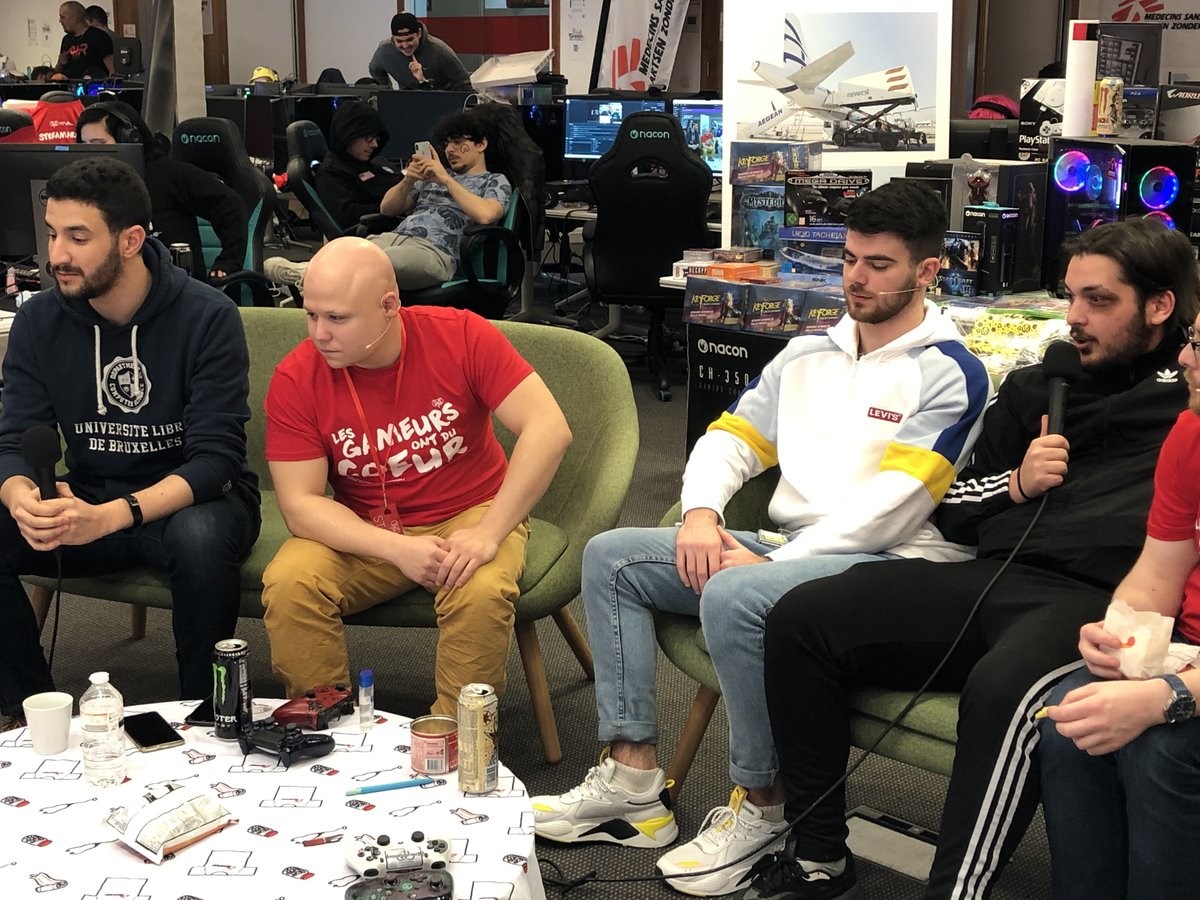 LesPdudimanche's tweet photo. Le compteur continue à s’affoler et le cap des 70.000€ est dépassé !
Le temps joue contre nous, aidez-nous à dépasser la cagnotte de l’année passée en deux fois moins de temps !
#TVG5 #saveTVG5 https://t.co/gVu49AiWEY