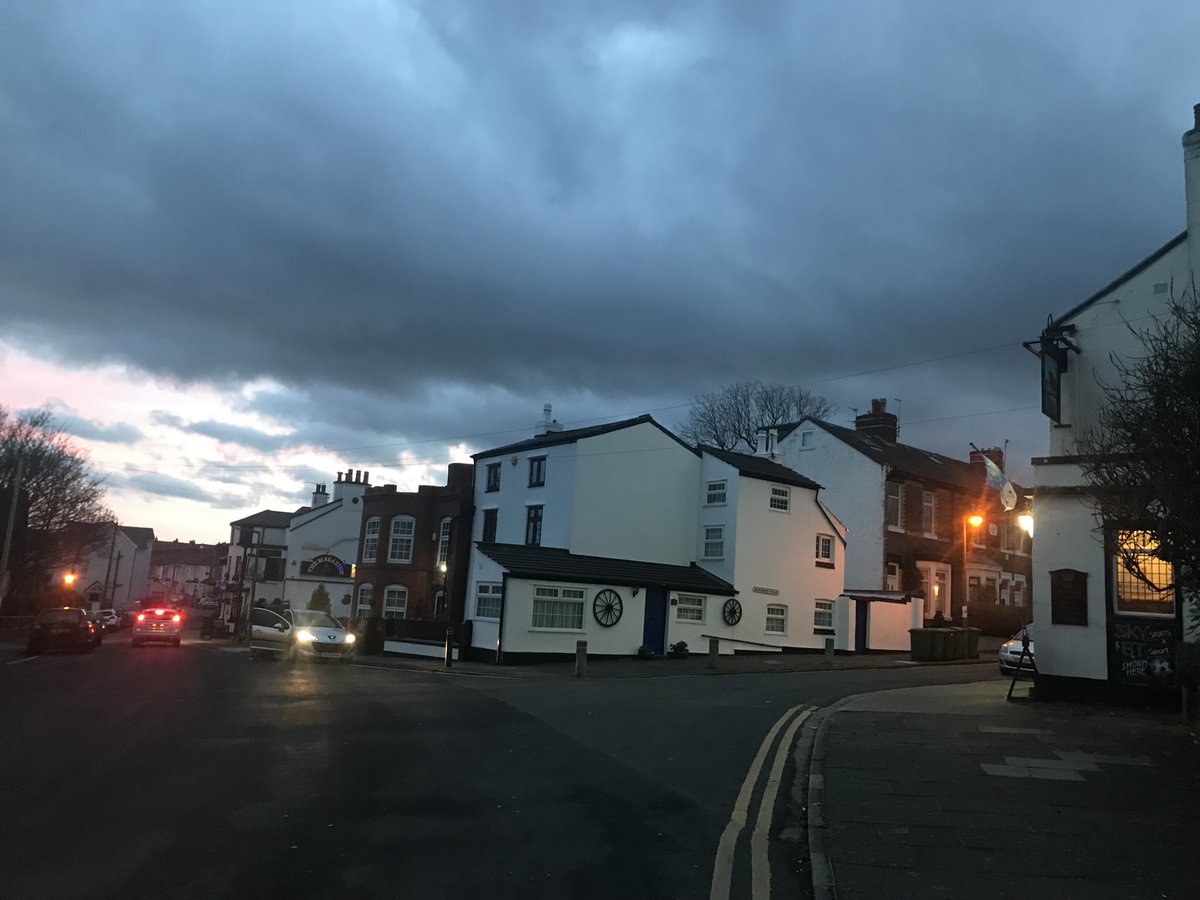 Wirral_'s tweet photo. Imagine a Warren of Tunnels running beneath New Brighton and the Wallasey Coastline, where centuries of Stories are waiting to be told. Journey Back in Time on an Evening Tour &amp; discover authentic truths about the old Gunpowder Villages dark past
Book Now
https://t.co/1vyfUwppLU https://t.co/tOV5cE2piU