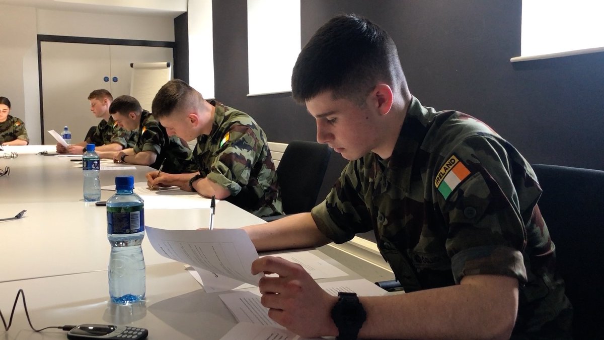 irishtimesvideo's tweet photo. ► VIDEO: Defence Forces Cadets to help with tracing for coronavirus https://t.co/Wv6B9addr6 https://t.co/Vhj4znJOF0