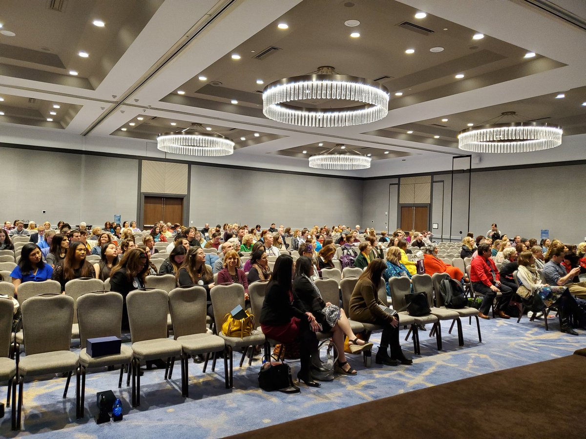 MeganBudke's tweet photo. Dr. @KatyArnett just disrupted the traditional keynote by moving everyone to the right side of the room for an interactive keynote 🙌 Can't wait to hear her talk about inclusion &amp; diversity #CSCTFL20 https://t.co/hGLfqSKgBX
