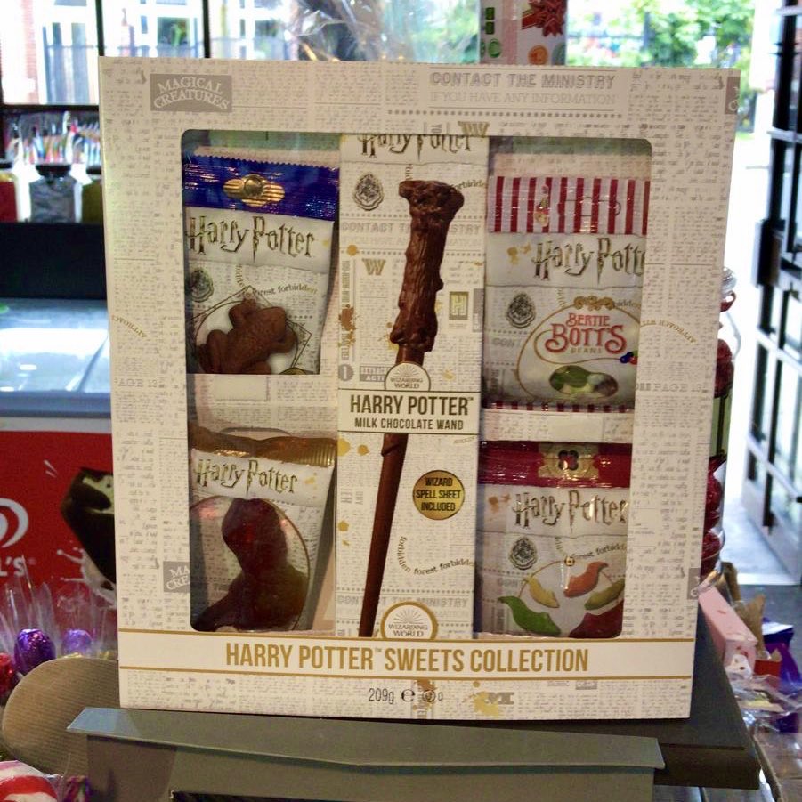 Who loves #HarryPotter Look at these great #gifts here in #hornchurch #chocolate #Magic #weekend #Frogs <a href="/bestsellers_sx/">Best Sellers</a> <a href="/PinkParachute1/">The Pink Parachute</a> <a href="/StaffyMick/">Mick Greenslade</a> <a href="/AnitaNorburn/">Anita ⚡❤🐼🐞🐝🦋🌼</a> <a href="/DAZ600/">Dean🏴󠁧󠁢󠁥󠁮󠁧󠁿❤️💙✊🏻</a> <a href="/UTaproom/">Real Ale & Cider TapRoom 🍻🍺</a> <a href="/inn_hop/">𝗧𝗵𝗲 𝗛𝗼𝗽 𝗜𝗻𝗻 𝗛𝗼𝗿𝗻𝗰𝗵𝘂𝗿𝗰𝗵</a> @HomeSweetHomeHx @BaskingbabiesLT #harrypotterfans <a href="/EssexTiptoes/">Tiptoes (Essex) Limited</a>