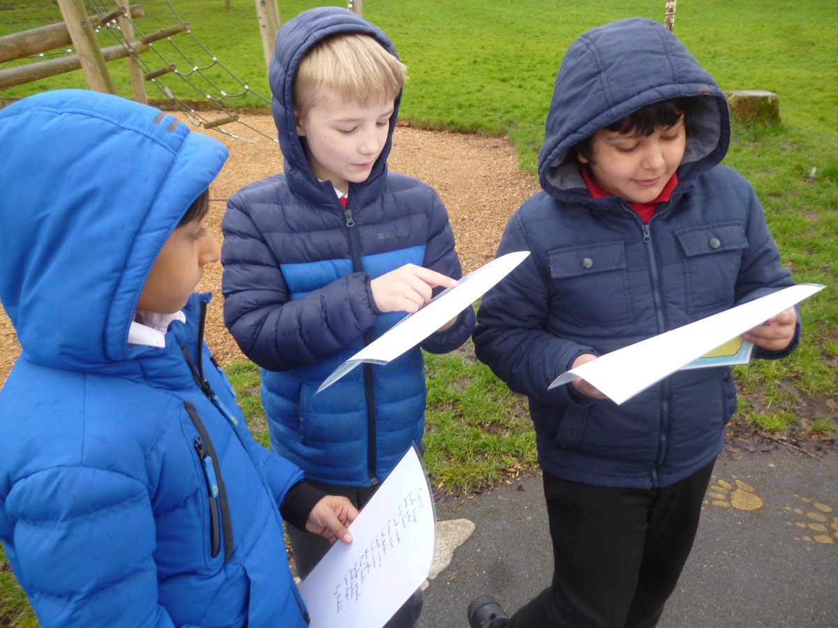 Overleighschool's tweet photo. Y3 and Y4 wrote poetry about Minerva to share by Minerva's Shrine in Edgar's Field. Thank you to all the parents and members of the community who supported this event!
#romansword #friendsofedgarsfield #handbridge #community #stmaryschurch https://t.co/qKS2d3SsmW