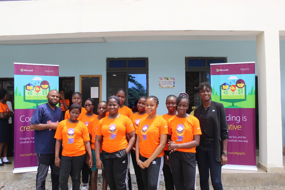 tzefoundation's tweet photo. #WomenInTech
#MicrosoftDigiGirlz
#MicrosoftDigiGirlzDay

Computer science can be used to solve numerous real world problems. We could use AI to tackle the effects of climate change on our planet, or, use machine learning to build smart devices like self-driving cars. https://t.co/AJCsE9S38J
