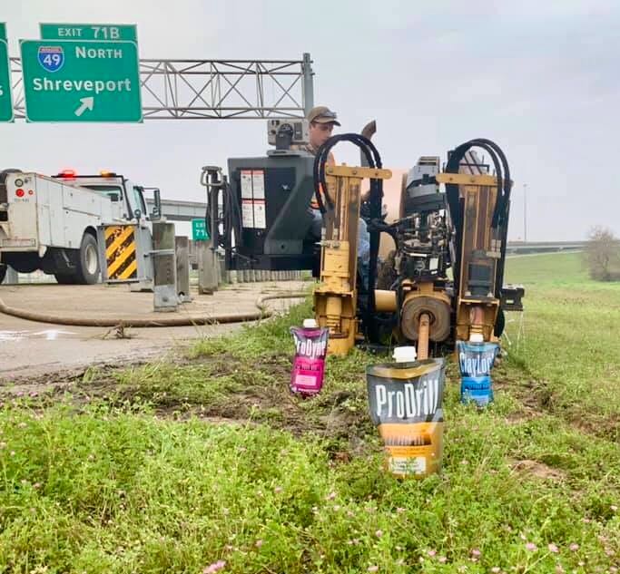 ProActionFluids's tweet photo. Where are you working today??? RT with your location to let us know! This picture was sent by a customer in Louisiana on a 2,000' fiber bore for new traffic control signals #pafcoast2coast #proaction https://t.co/fWv6nSLQJR