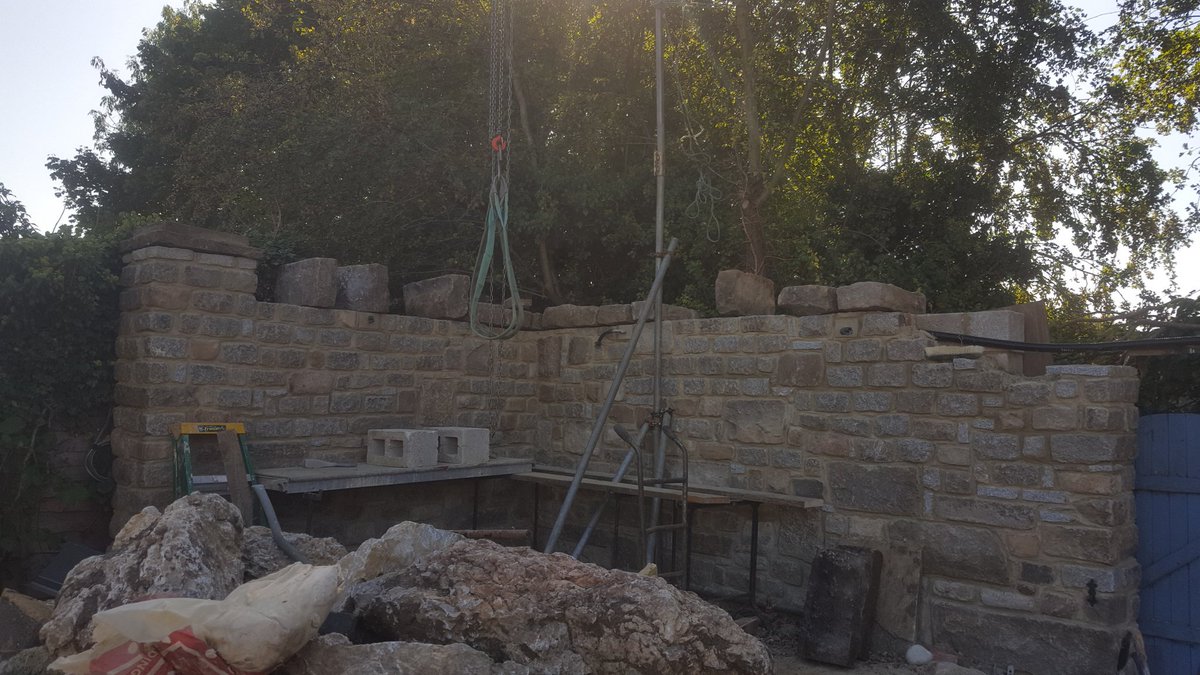 Barrett_Lscape's tweet photo. @Yorkstonepaving @WychwoodGardens @Herriotcountry @GandJLandscapes @LandscapeEvent @GardenDesignGL @mrssarahhickman Be glad when it's finished #granitewall https://t.co/f07E9oZ9RX