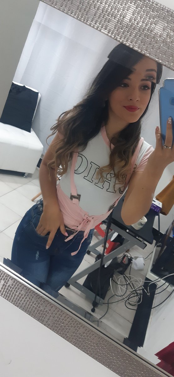 nathali85697705's tweet photo. 🦄 https://t.co/WGEcwYbAPB