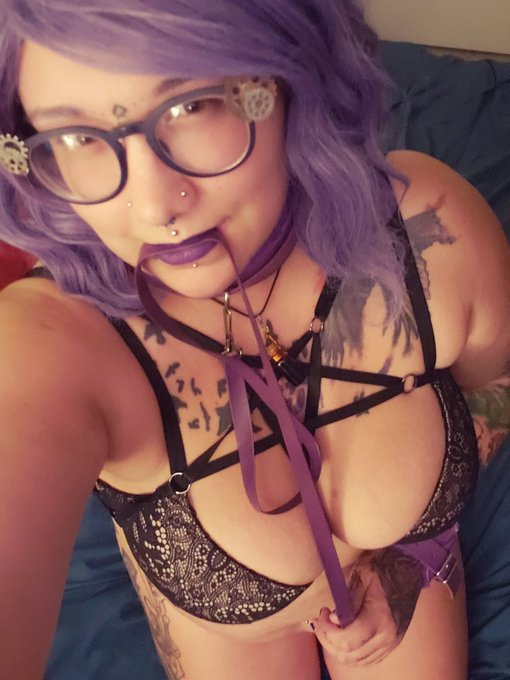 Hey my amazing fans! ❤ I wanna get my subs and views up for my PornHub! If you can show some love and<a href="/tag/myxanniversary"class="tags"><span>#myxanniversary</span></a>