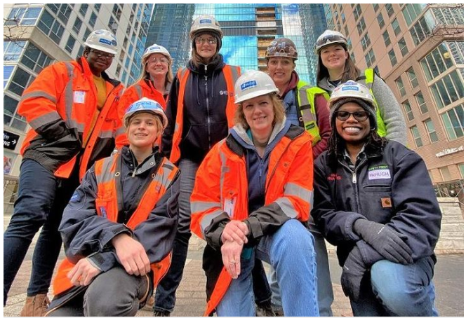 RT Chicago_Build: Chicago's $1B Vista Tower is reaching new heights!

Once completed, the tower will be the tallest building in the world designed by a woman.

chicagobuildexpo.com/industry-news-…

#ChicagoBuild #womeninconstruction