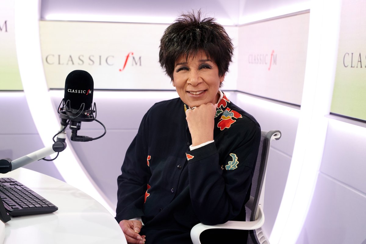 VirginMediaCorp's tweet photo. Standing ovation as the wonderful Moira Stuart wins the prestigious @BPGPressGuild Harvey Lee award for her Outstanding Contribution to Broadcasting! 🏆👏🏅
#BPGAwards #BPG2020 https://t.co/CpQjwwcJ1W