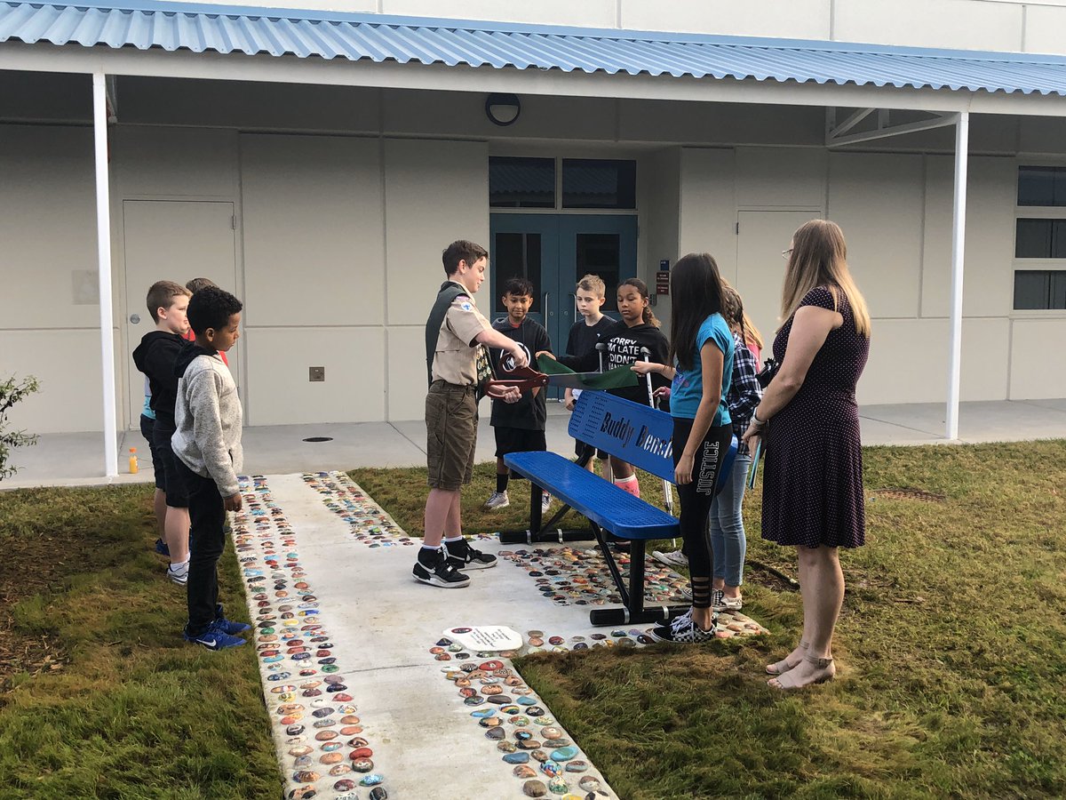 Buddy bench dedication!  Two safe places for scholars.  Eagle Scouts made second bench and friendship pathway! <a href="/PascoSel/">Pasco SEL</a> <a href="/pascoschools/">Pasco County Schools</a> @POEKPOE <a href="/LesleyWilson30/">Lesley Wilson</a> <a href="/mollyblair813/">Molly Blair</a>