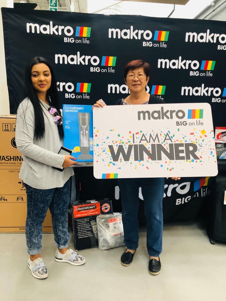 Makro_SA's tweet photo. Congratulations to our lucky winners! You still have time to visit us at #MakroRiversands for a chance to win and meet the @JacarandaFM crew broadcasting live between 12-4pm. #WorkzoneTakeover π https://t.co/X0LHJad1de