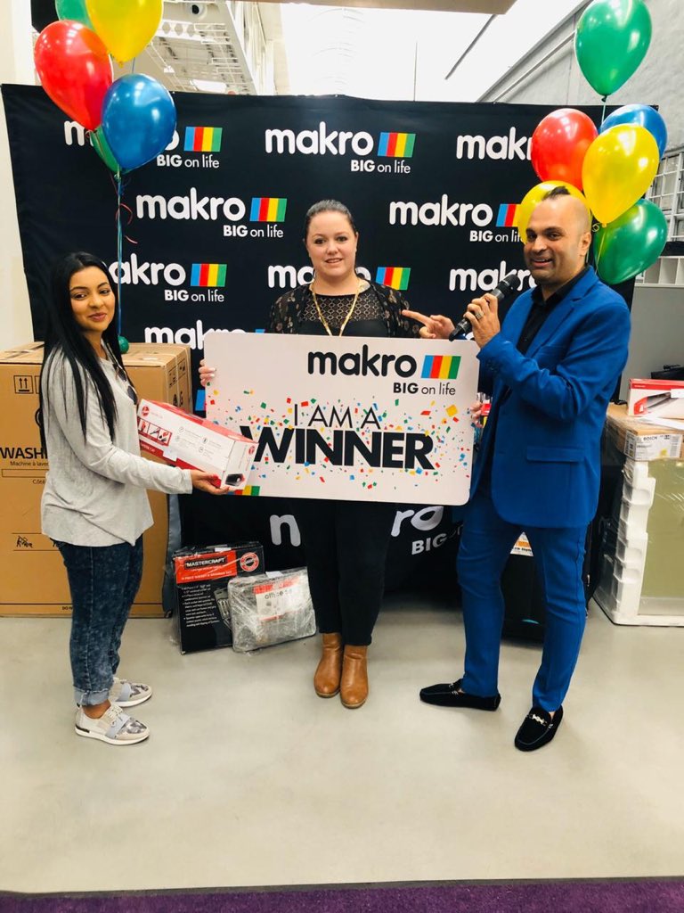 Makro_SA's tweet photo. Congratulations to our lucky winners! You still have time to visit us at #MakroRiversands for a chance to win and meet the @JacarandaFM crew broadcasting live between 12-4pm. #WorkzoneTakeover π https://t.co/X0LHJad1de