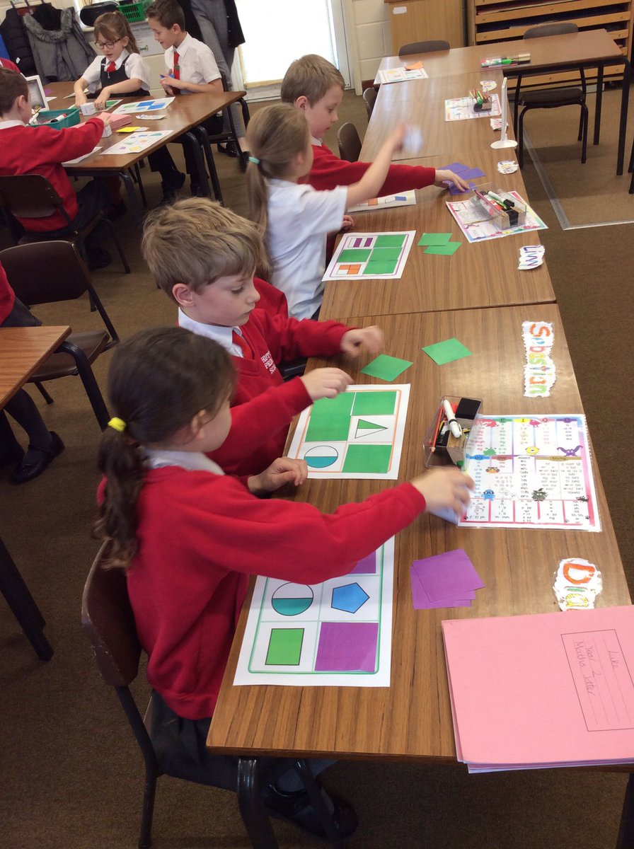 SchoolHuttoft's tweet image. Super fractions learning Year 2! This game of bingo really helped to see what you have learnt so far about fractions...halves, quarters, thirds and wholes! Wow! #mathsisfun #funfractions