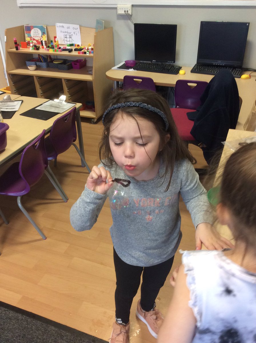 Mrs M Gallagher tweet media