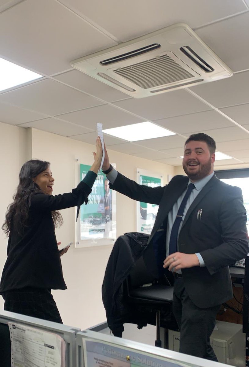 Jamie upgrading away and not even #COVID19 will stop us celebrating success! #BeSafe #HappyUpgradeFriday 🦠🤑