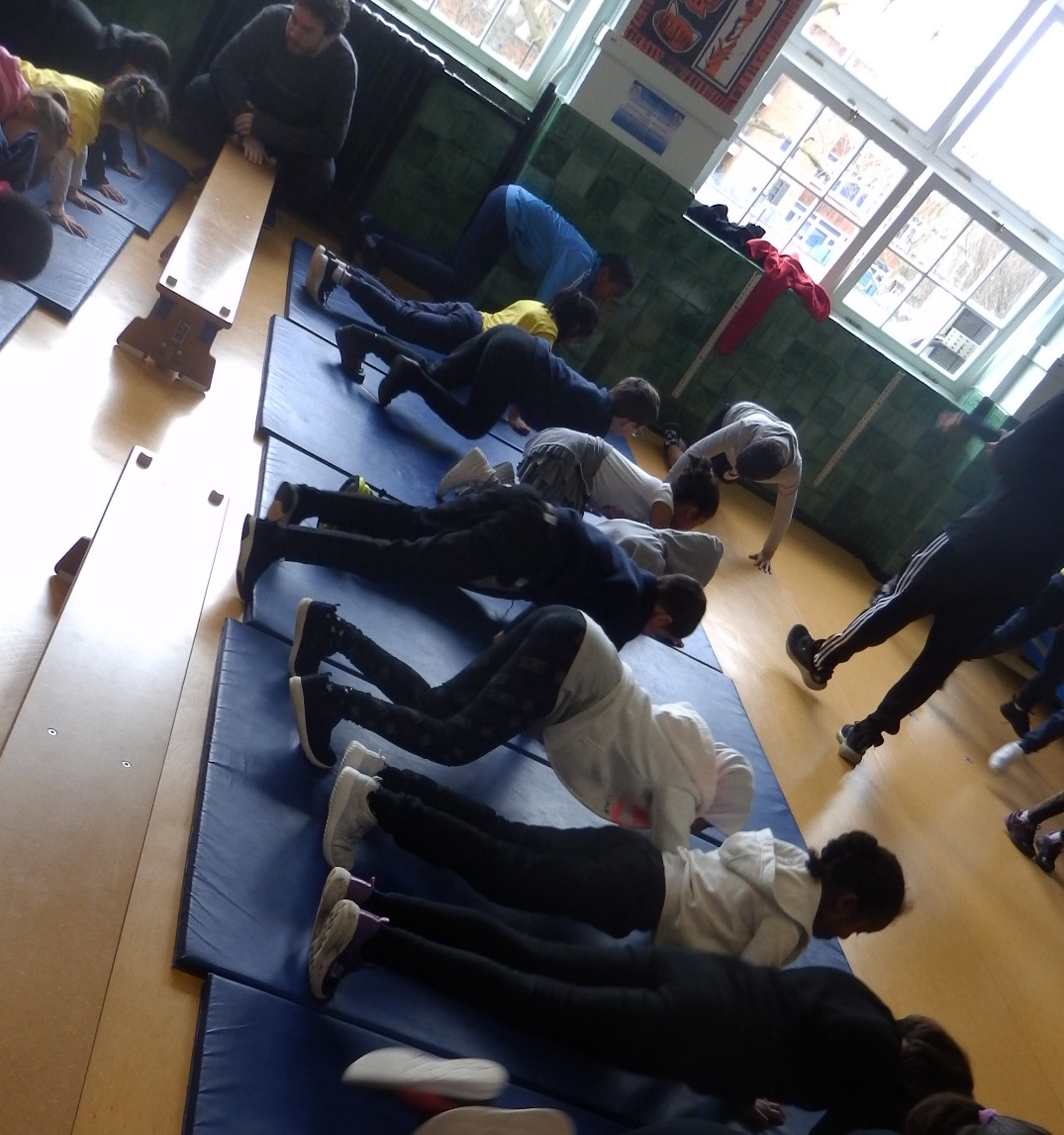 wormholtparksch's tweet photo. what a fantastic #SportsRelief2020 morning with our visiting athlete, Olympic Long Jump hopeful @zeekslife taking our pupils through their training circuit https://t.co/qeJhvqTqcP