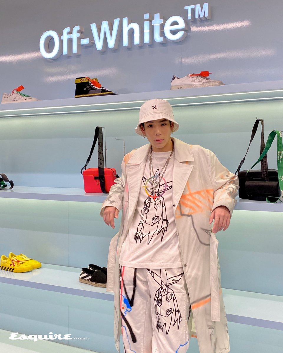 Esquire Thailand tweet media