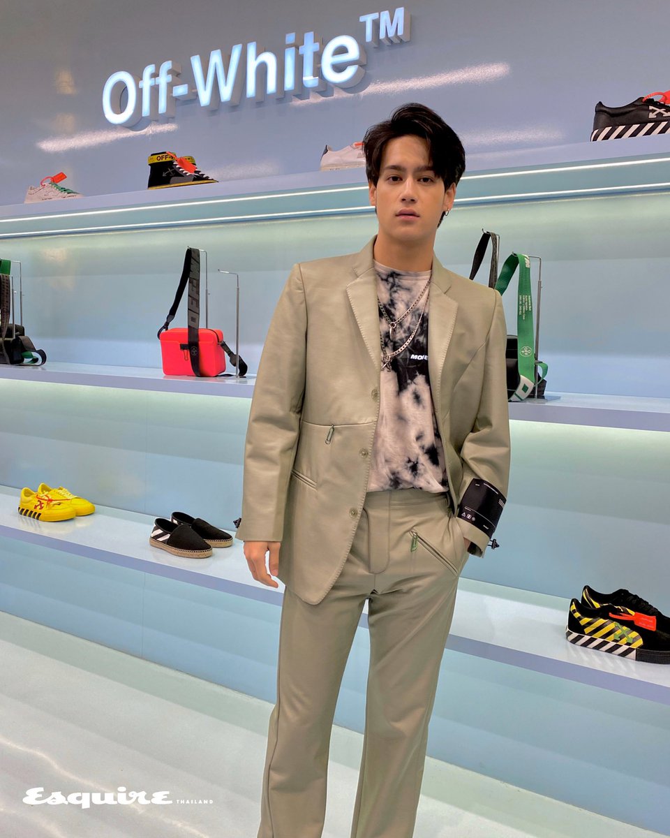 Esquire Thailand tweet media