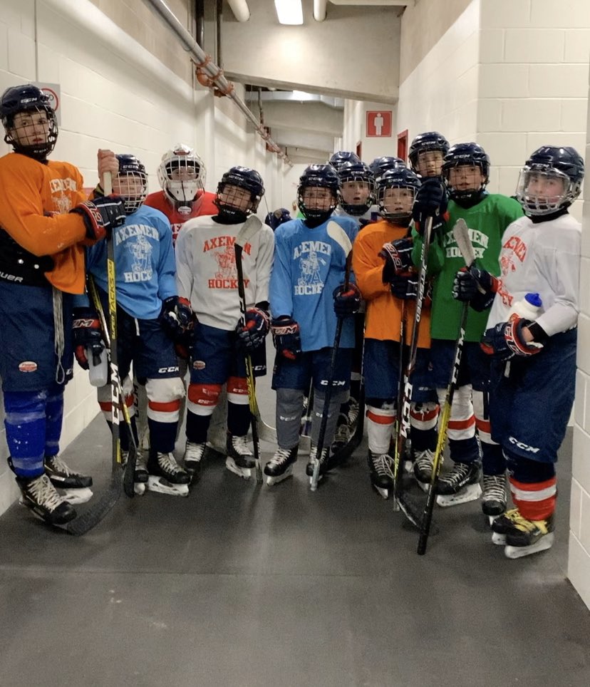 AcadiaPwaaa's tweet photo. Last Practice last night?... #StaySafe2020  they were gathering to give shout out to their @axemenhockey role models at #UCup #covid19Canada https://t.co/GvWROUdVn2