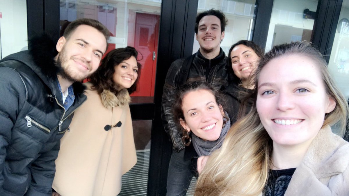 caroline_lhry's tweet photo. @MC2_Assas family🥰 option communication x option data.
Une année riche en apprentissages, intervenants, conférences, visites d’entreprises et en projets 👌🏻 Dernière ligne droite et bientôt le temps plein dans nos entreprises 💪🏼
#teamAssas #espritMC2 https://t.co/FRVoOxCyZv
