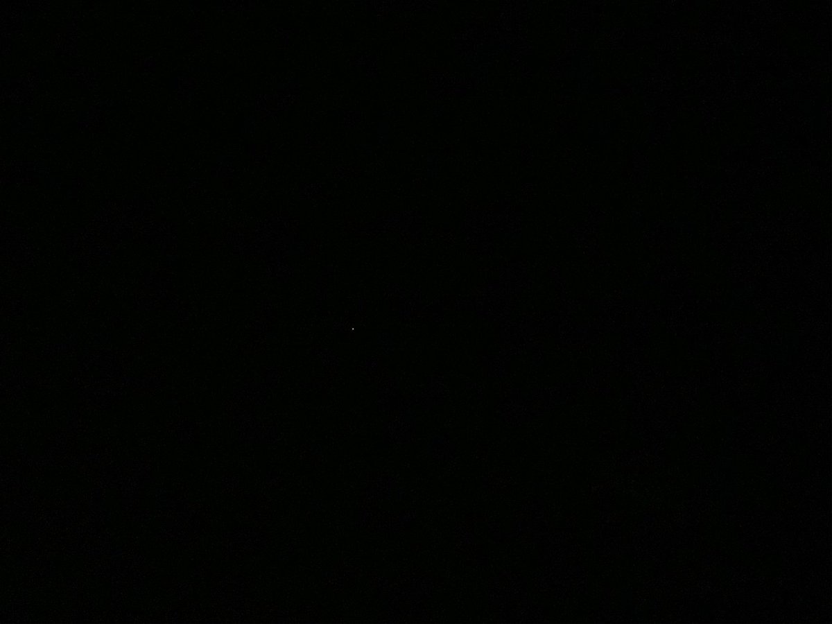 ippo2011's tweet photo. 流れ星を見た夜。 https://t.co/d2Oz5AhTDm