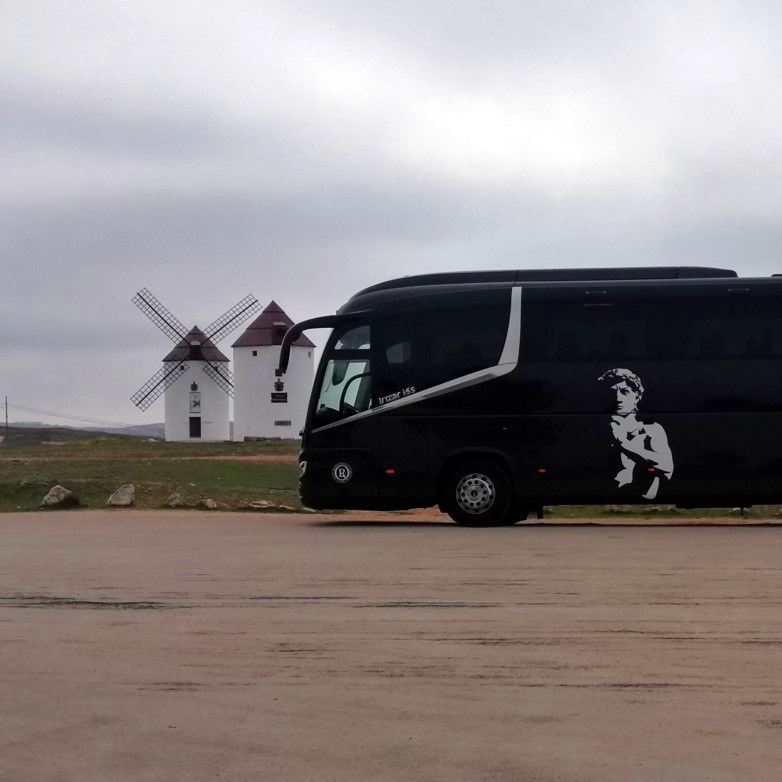 Ante la actual situación y por responsabilidad social paramos de viajar pero seguimos trabajando para atender vuestras dudas o peticiones y lanzamos un mensaje de ánimo todos los afectados directa o indirectamente. ¡Nos vemos pronto! #Coronavirus #YoMeQuedoEnCasa #Responsabilidad