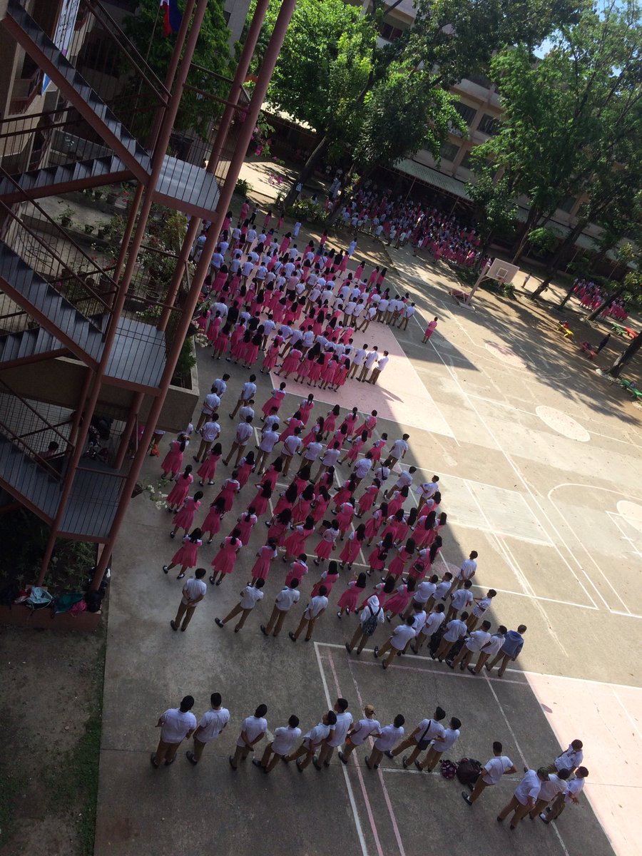 loreencalis's tweet photo. Let her pink and white banner fly

School Year 2019-2020 ❤️ https://t.co/9ThAkVhfz9