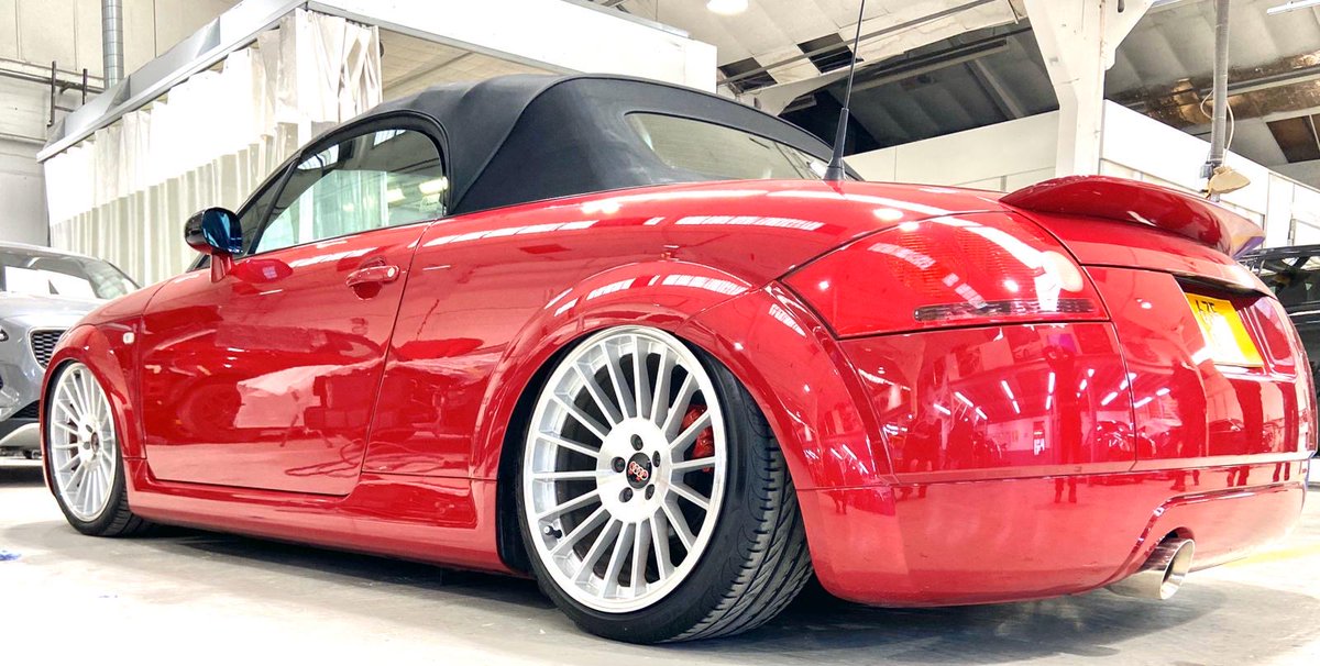 CastleCoachwork's tweet photo. #FridayMotivation = bringing the shine back to this glorious #Audi TT roadster for Mrs @Audisinthepark ahead of the event we are sponsoring this summer. Have you got your ticket yet? #AITPXII https://t.co/vJ8kGHhs8r